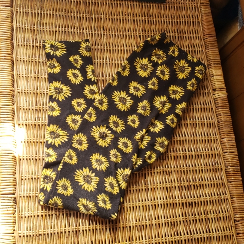 Sunflower leggings soft